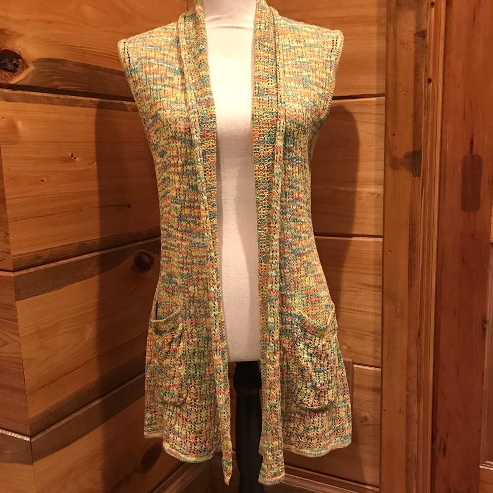 Multi Color Sleeveless Cardigan with Pockets